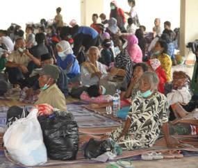Pengungsi Merapi di Posko UGM Bisa Tidur Lelap
