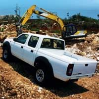 Nissan Sumbangkan Frontier untuk Korban Merapi