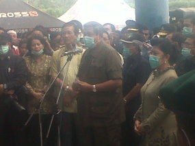 SBY Minta Pengungsi Merapi Jangan Buru-buru Pulang