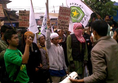 Dua Rumah Ibadah di Bandung Didemo