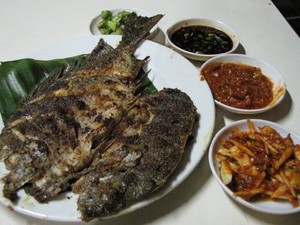Wangi Gurih Baronang Bakar Makasar