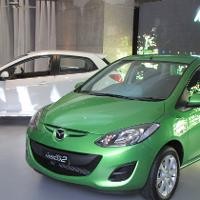 Mazda2 Ciptakan Tren Warna Mobil