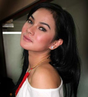 Main Film, Astrid Tiar Jadi Gadis Vietnam