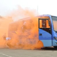 Penuh Asap, Penumpang Bus Dievakuasi