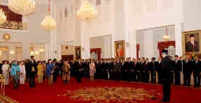 J Leimena dan JA Dimara Ditetapkan Sebagai Pahlawan Nasional