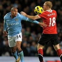 Derby Manchester Berakhir Kacamata