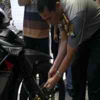 Tekan Angka Curanmor, Polrestabes Gembok Sepeda Motor