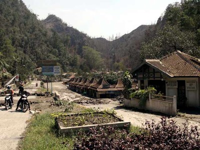Objek Wisata Kaliurang Pasca Diterjang Awan Panas