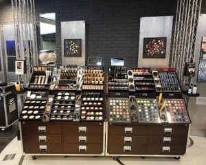 Fitur Menarik di Butik Ke-2 Make Up Forever
