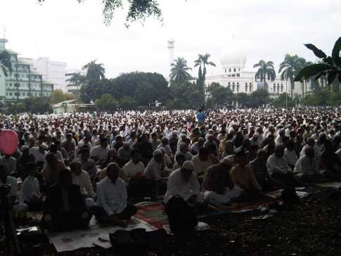  Masjid Al Azhar Potong 62 Ekor Sapi & 626 Kambing
