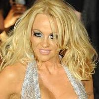 Robot Seks Mirip Pamela Anderson Diminati