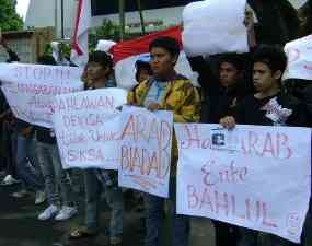 Aksi Simpati Untuk Sumiati, Mahasiswa NTB Kecam Arab Saudi