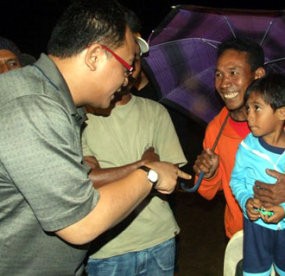 Kepala BNP2TKI Setuju TKI Dibekali HP