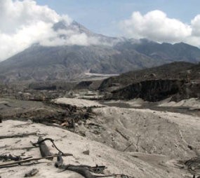 Merapi Stabil, Hujan Abu Turun dengan Intensitas Sedang
