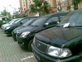 Brak!! Mobil Pengacara Bibit-Chandra Ditubruk Camry