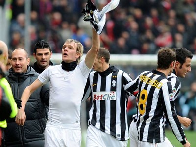 Juventus Raup 3 Poin
