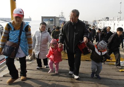 Warga Pulau Yeonpyeong Dievakuasi