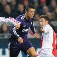 Madrid Bantai Ajax 4-0, Alonso-Ramos Kartu Merah