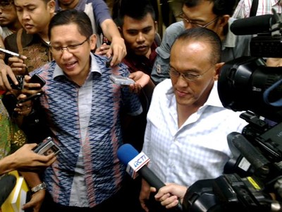 Ical-Anas Bertemu di Hotel Mulia