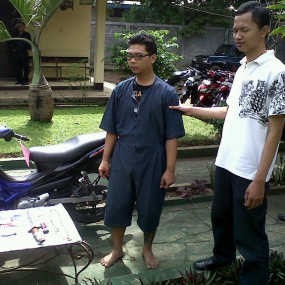 Dor! Polisi Tembak Paha Kiri Oni