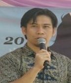 Guru: Antara Kemuliaan dan Profesionalisme 