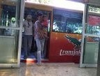 Pengaturan Busway Tidak Peduli Penumpang Sudah Capek