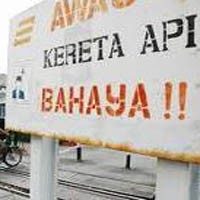 Penertiban Jalur Perlintasan Kereta Api Stasiun Kramat 