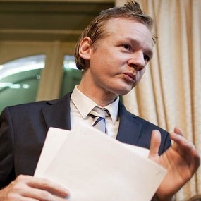 Interpol Keluarkan Perintah Penangkapan Pendiri WikiLeaks