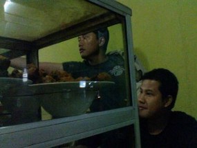 Per 1 Januari 2011, Warteg di Jakarta Dikenai Pajak Restoran 10 Persen