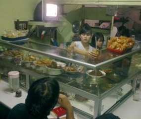 Bahas Pajak, DPRD DKI akan Bertemu Pengusaha Warteg