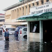 Walikota Surabaya Menjawab Persoalan Banjir