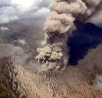 Gempa Tremor Gunung Bromo Terus Menurun 