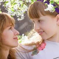 Wanita Cantik Lebih Banyak Melahirkan Bayi Perempuan