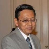 Bawa Merah-Putih, Siswa-Siswi Aceh Sambut Wapres Boediono