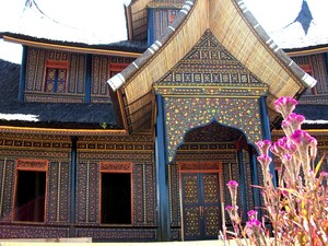 Bertamu ke Istana Basa Pagaruyung