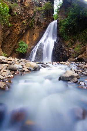 Air Terjun Perawan di Desa Temukul, Bali