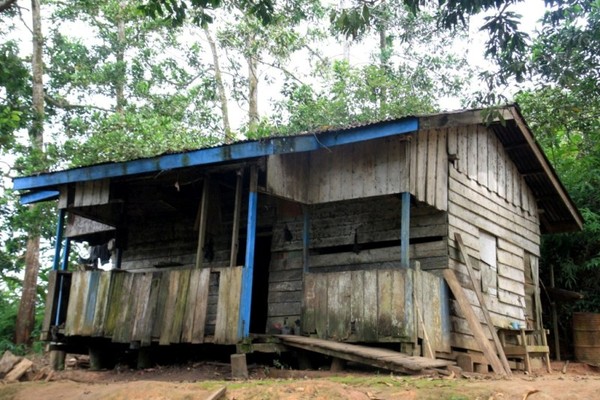 Pak Sakai Potret Suku Talang Mamak dalam Kesendirian