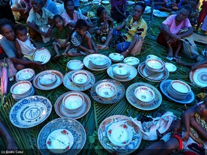 Lupakan Kesedihan. Mari Menari Yosim Pancar.