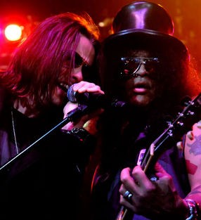 Slash Buka Audisi Vokalis Baru Velvet Revolver