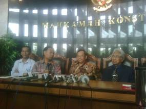  Bambang Widjojanto: Mahfud MD Harus Diapresiasi