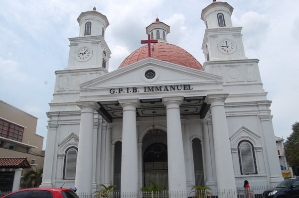 49+ Gambar Tempat Ibadah Gereja Protestan Gif