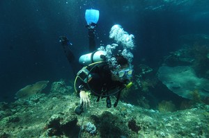 BERBURU HANTU DI MANTA POINT