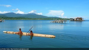 Bangun Rumah Tanpa Surat Tanah di Teluk Ampimoi, Yapen, Papua
