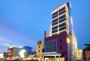 Hotel TS Suites Surabaya
