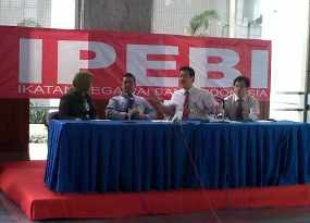 DPR Pastikan Gaji Pegawai BI Yang Pindah ke OJK Tidak Turun