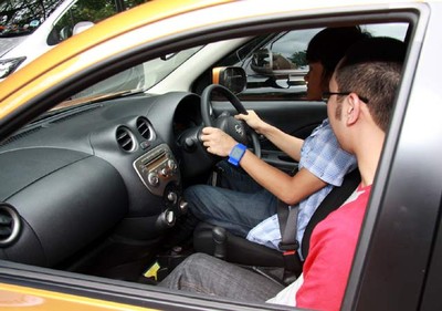 Nissan Ajari Mahasiswa UI Safety Driving
