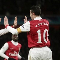 Van Persie Berharap Jumpa Barca atau Madrid