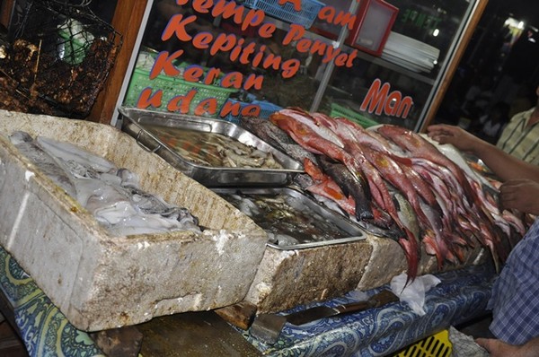 Jangan Lewatkan Menikmati Kuliner Malam di Kampung Solor, Kupang