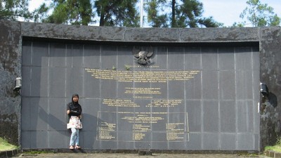 BSD, Dari Pasar Modern hingga Monumen Peristiwa Lengkong
