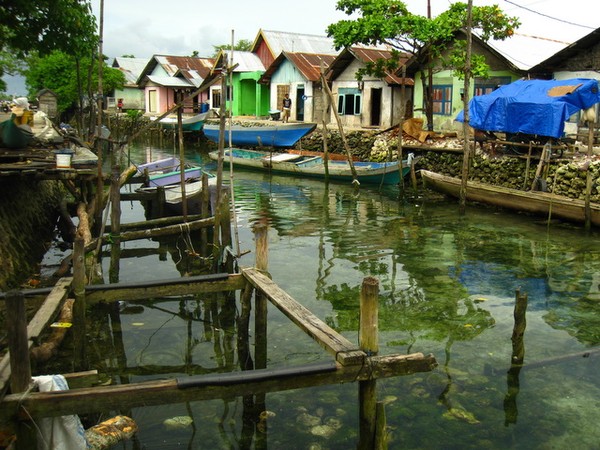 Pulau Wangi-Wangi